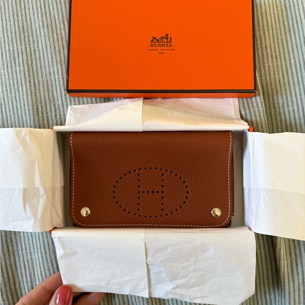 Hermès Tan Leather Card Holder with Logo